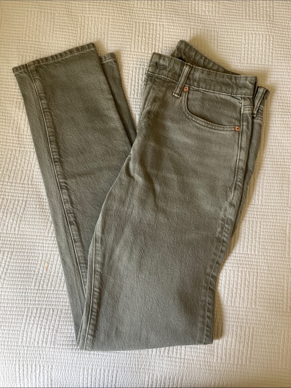 American Eagle Outfitters Men's gray-tan Slim Straight Jeans